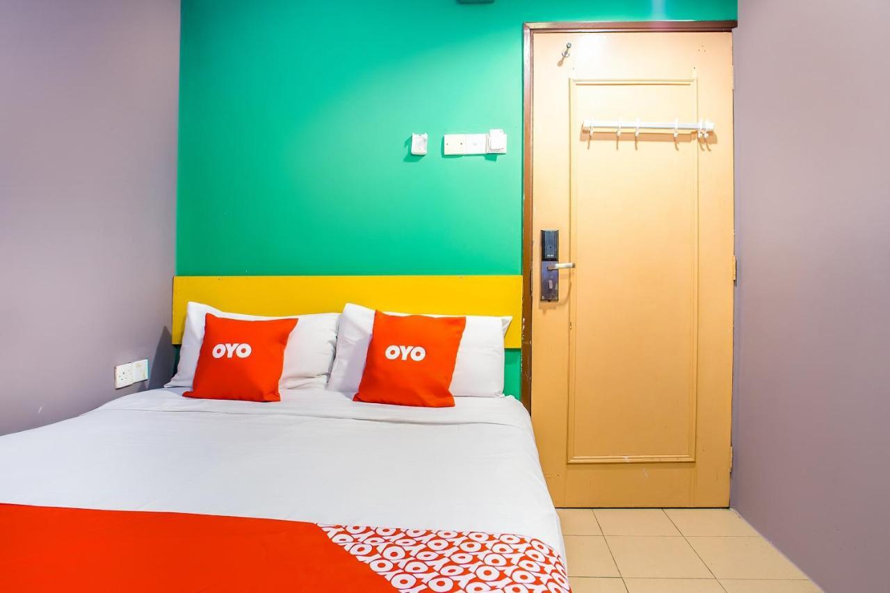 Oyo 89688 Alor Street Kuala Lumpur