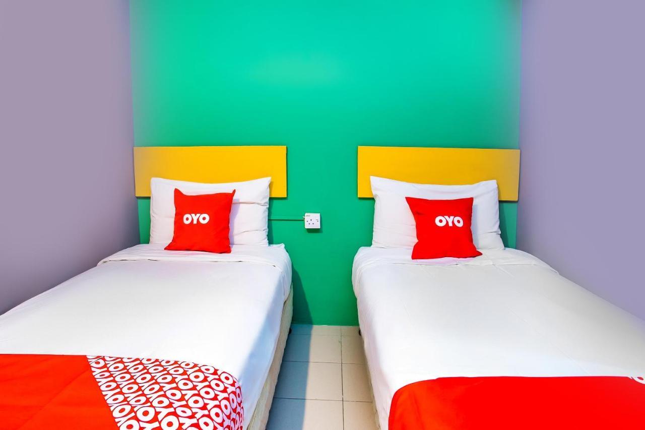 Hotel Oyo 89688 Alor Street 2*