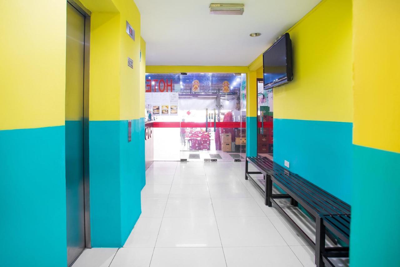 Oyo 89688 Alor Street