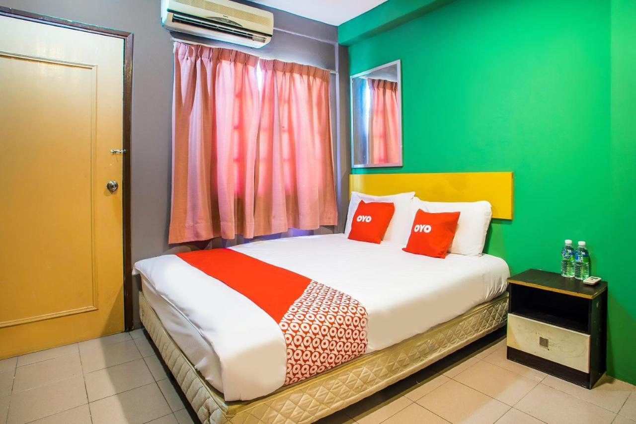 Oyo 89688 Alor Street