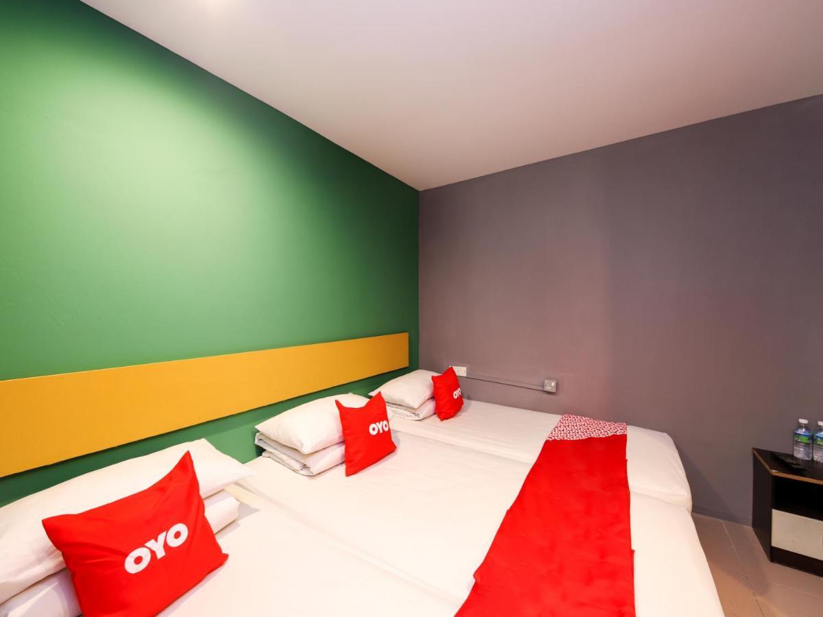 Oyo 89688 Alor Street Hotel 2*