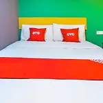 Oyo 89688 Alor Street Hotel
