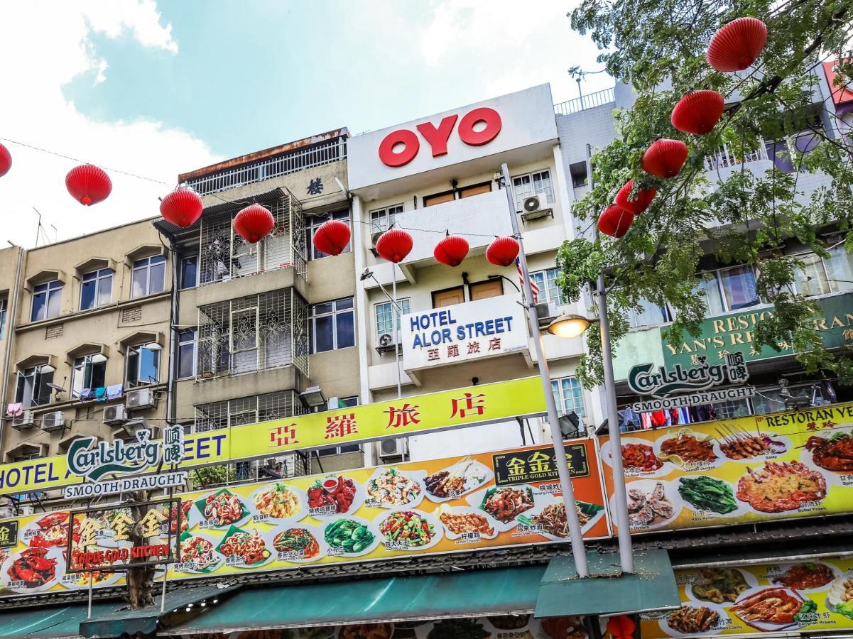 Oyo 89688 Alor Street 2*